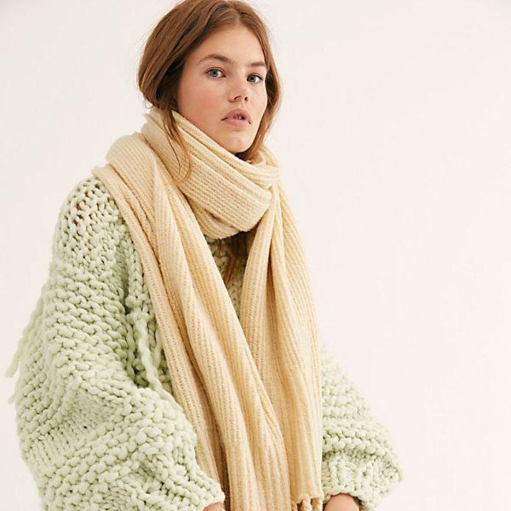 Jaden Ribbed Fringe Blanket Scarf